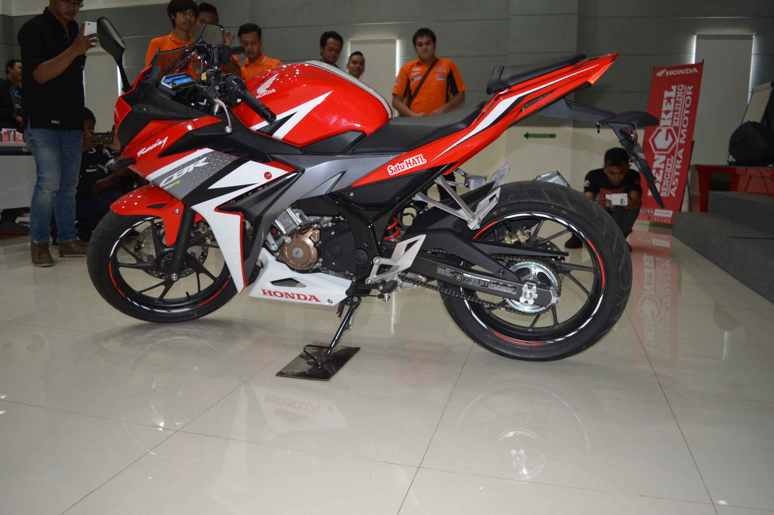 Honda Community Soft Launching Dan Test Ride All New CBR 150 R