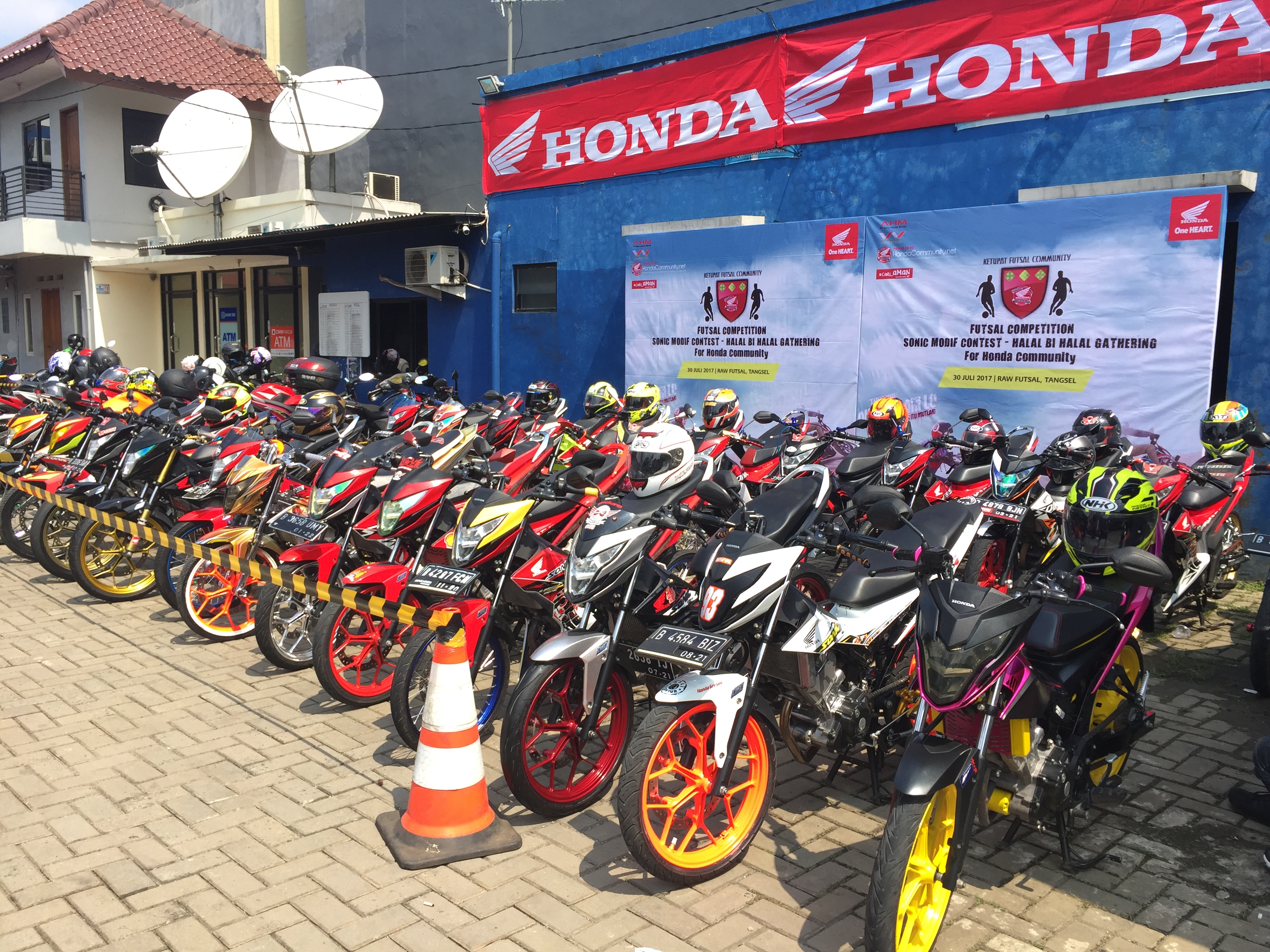 Honda Community HSOI Dan SOLJA Adu Kreatif Dalam Ajang Kontes Modif
